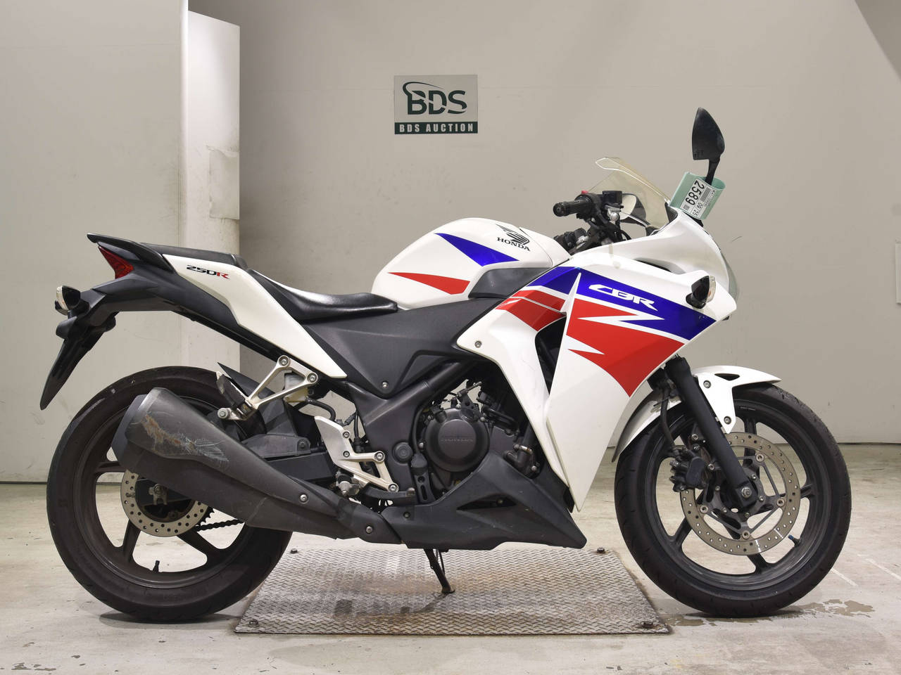 Honda CBR250R