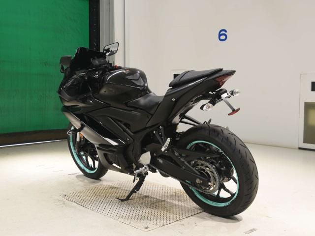 Yamaha YZF-R3 — фото 6