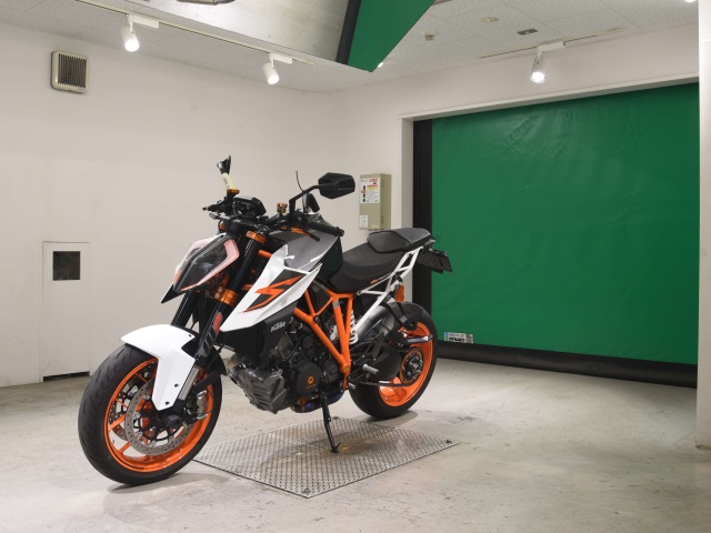KTM 1290 SUPERDUKE R — фото 4