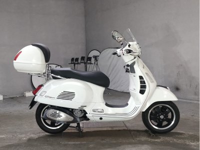 Vespa GTS300 SUPER
