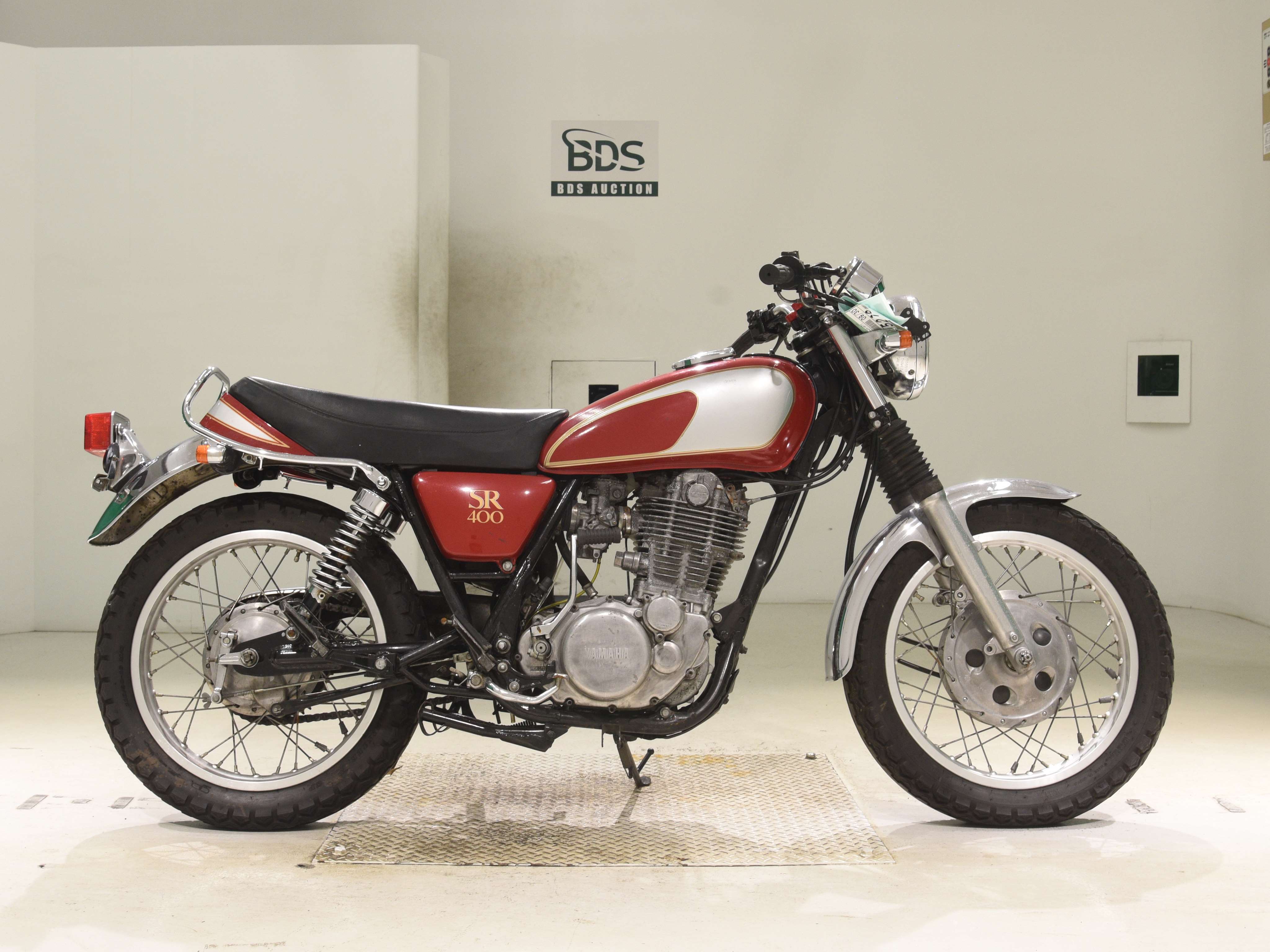 Yamaha SR400