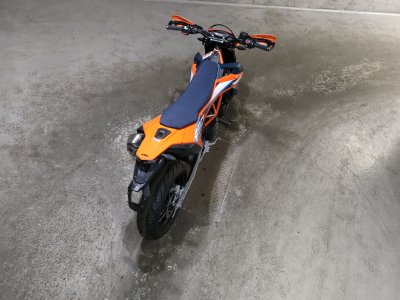 KTM 690 SMC R — фото 6