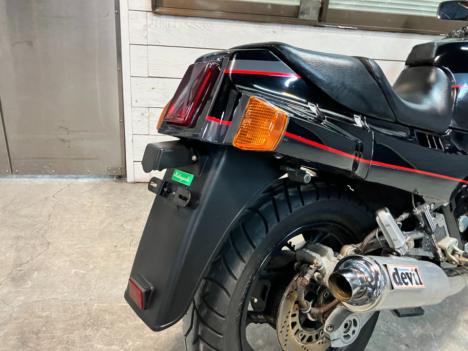 Kawasaki GPZ1000RX — фото 10