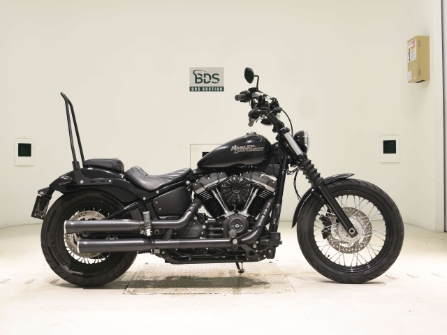 Harley-Davidson STREETBOB FXBB1750