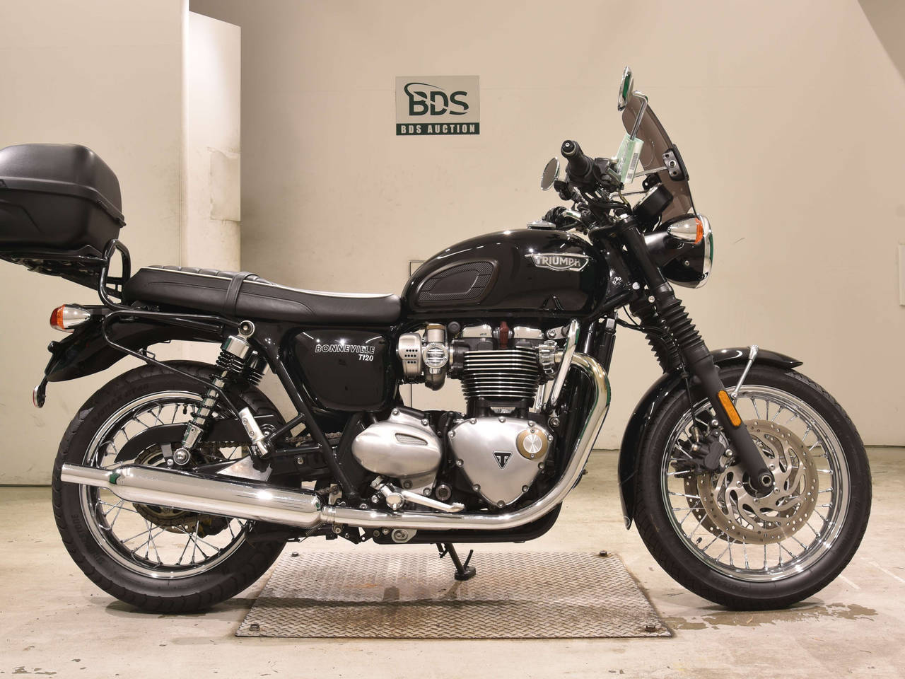 Triumph BONNEVILLE T120