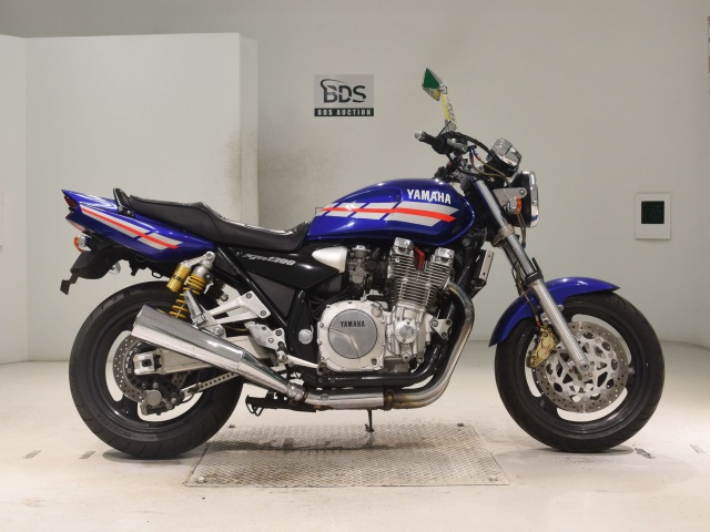 Yamaha XJR1300