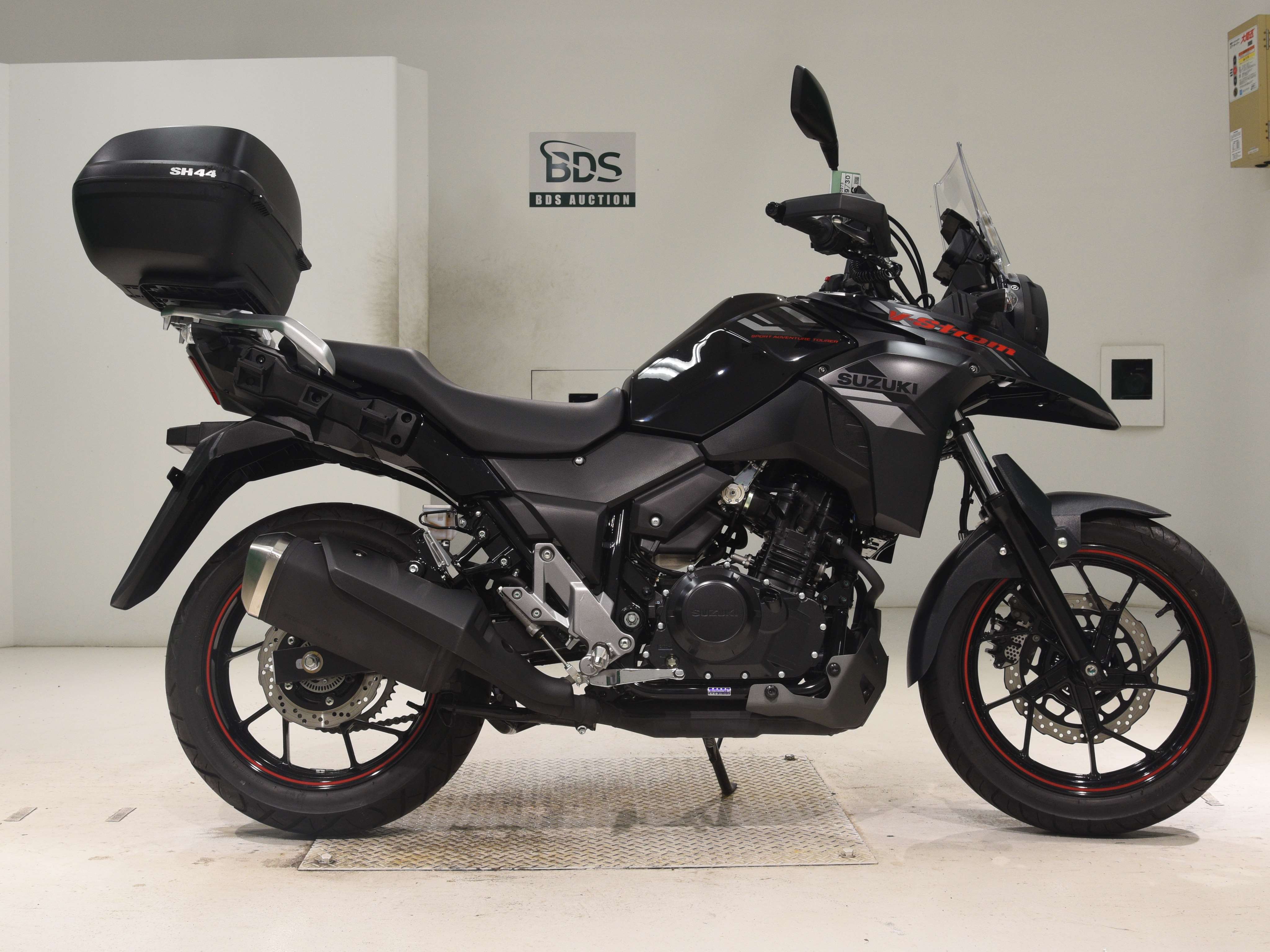 Suzuki V-STROM DL250A