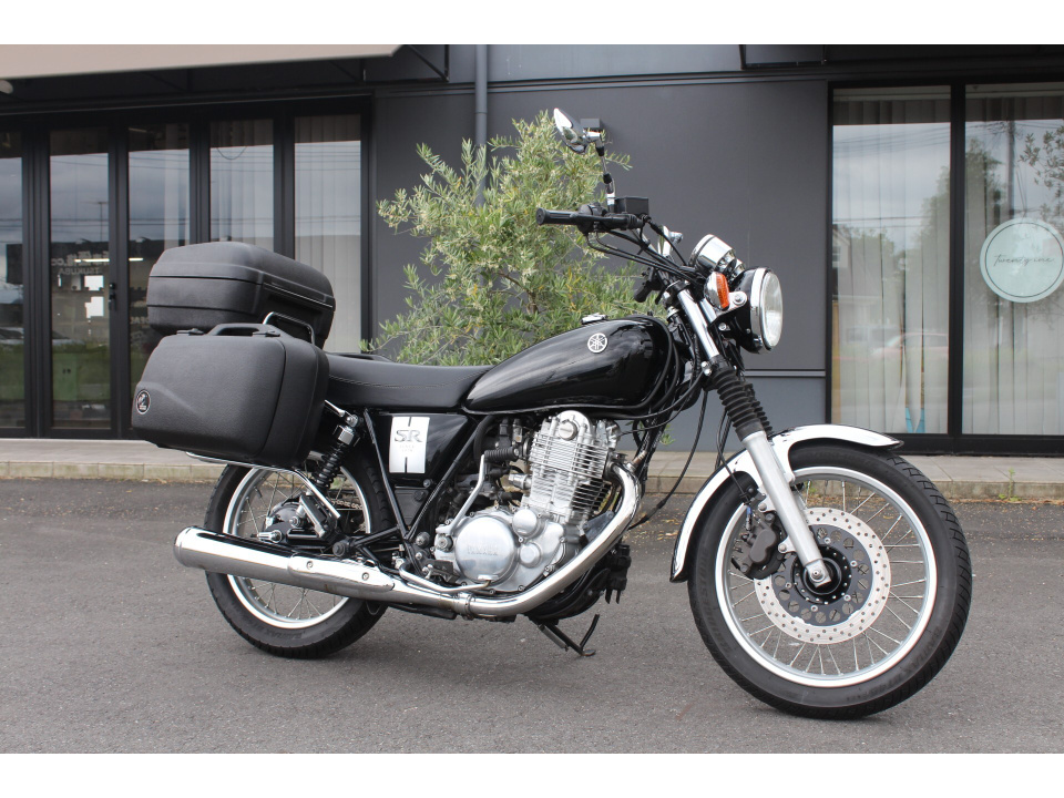 Yamaha SR400