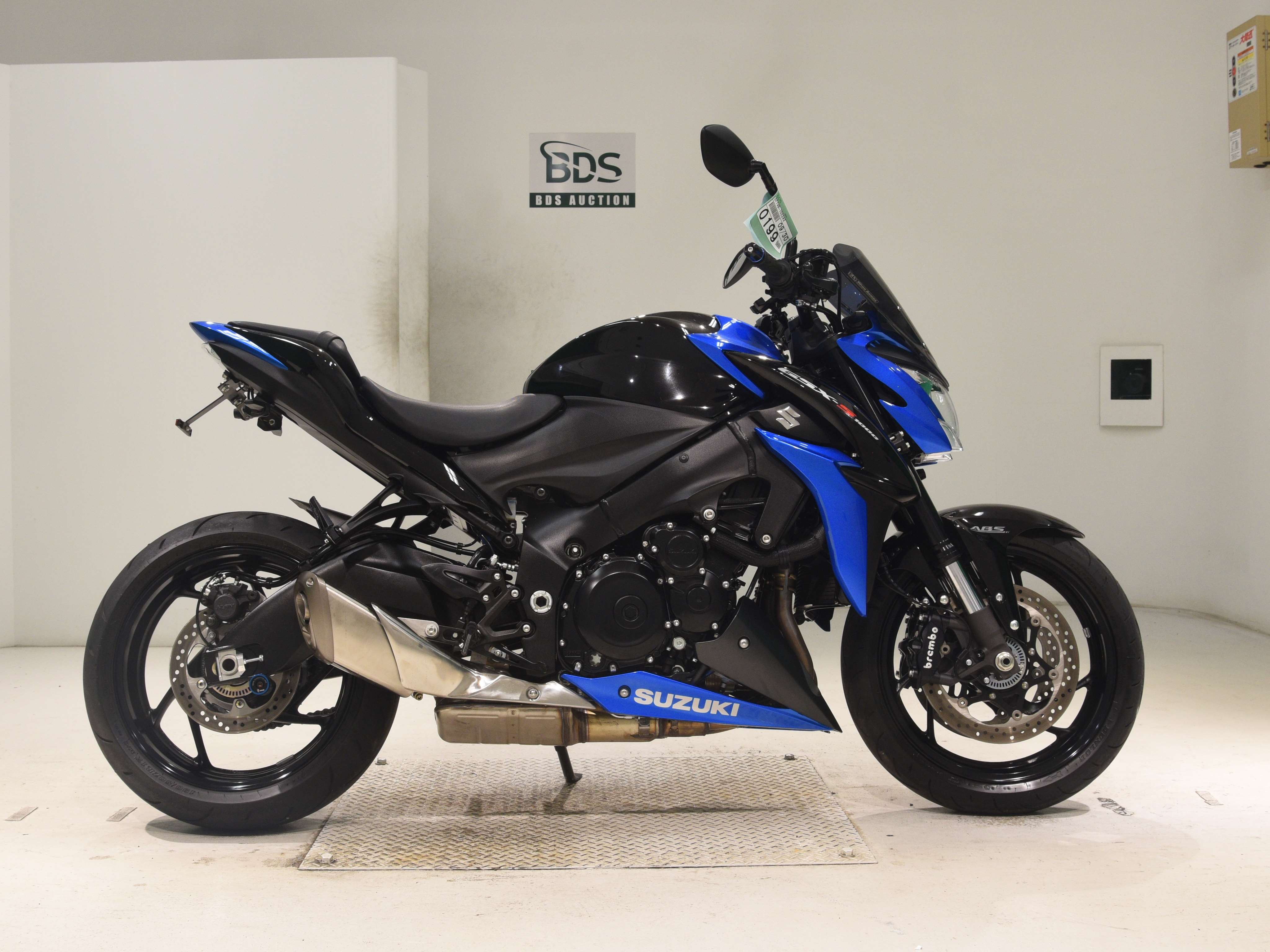 Suzuki GSX-S1000F