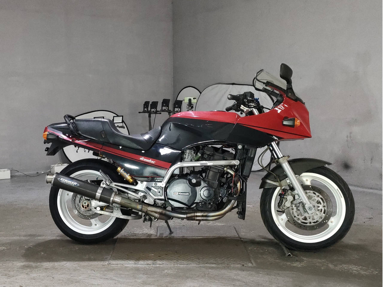 Kawasaki GPZ900R