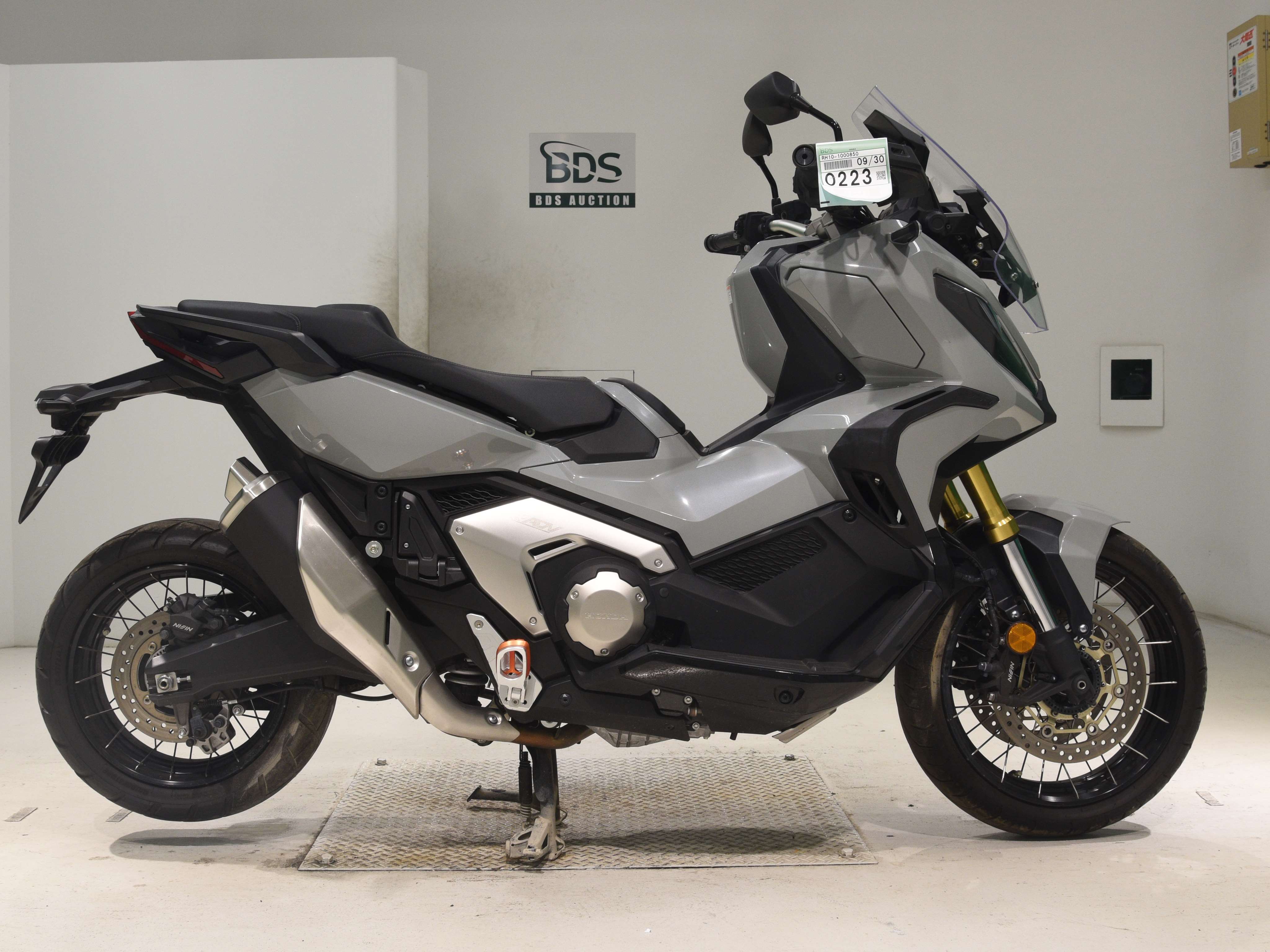 Honda X-ADV750-2
