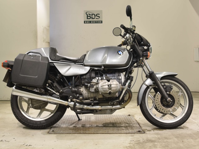 BMW R100RS