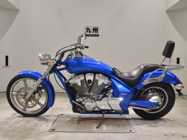 Honda VT1300CS SABRE — фото 2