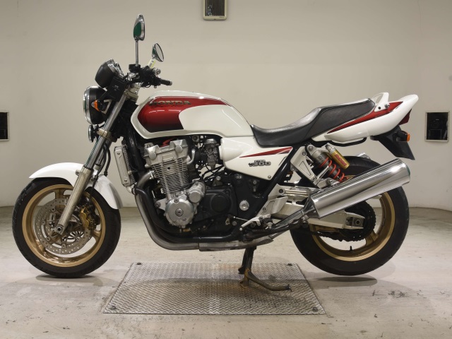 Honda CB1300SF — фото 2