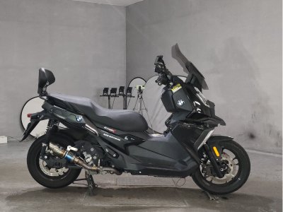 BMW C400X