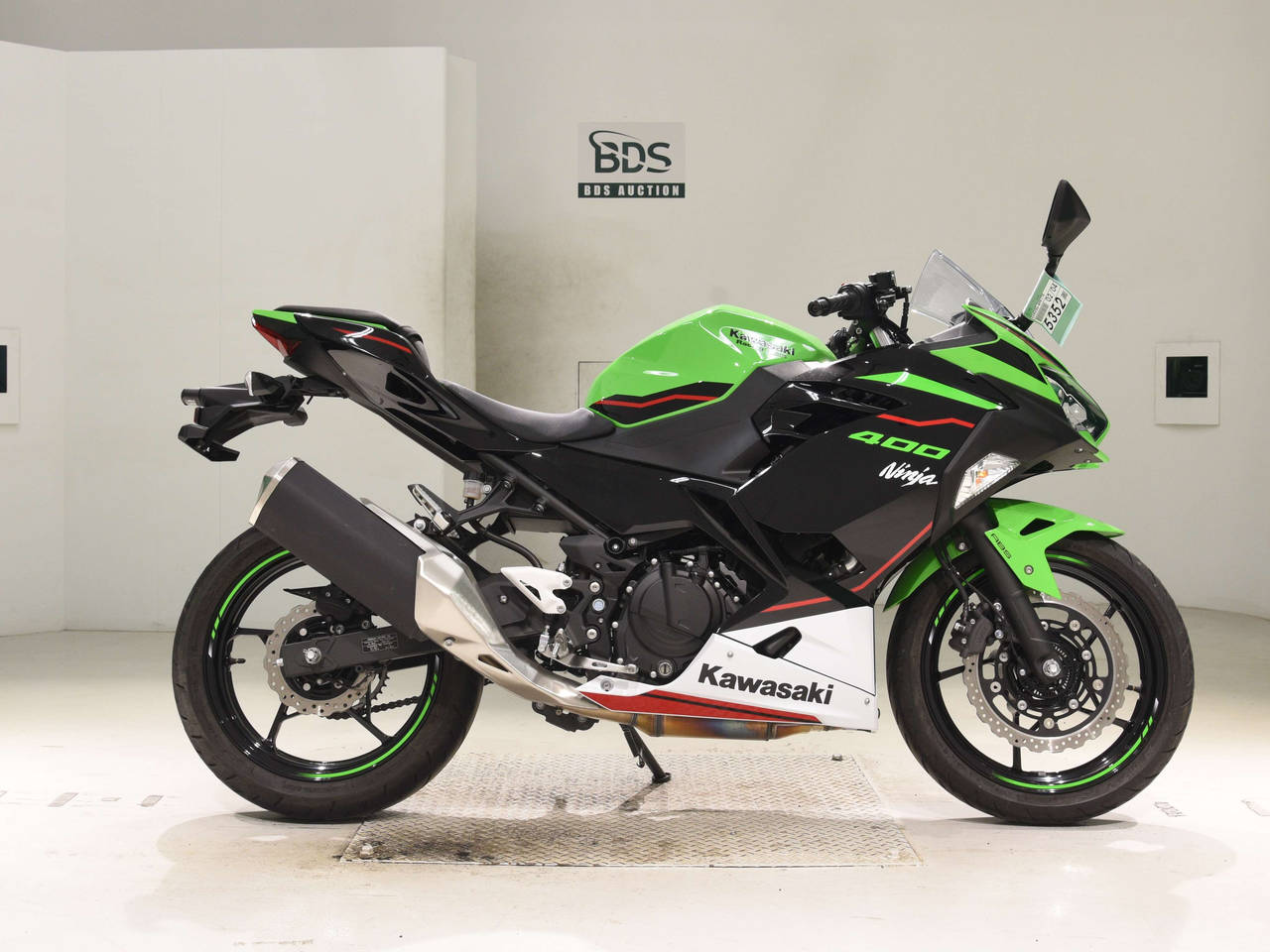 5352] Kawasaki NINJA400 - EX400G-AH8776