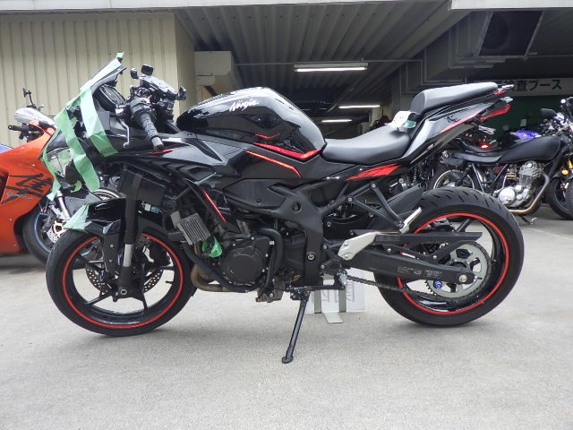 Kawasaki NINJA ZX-25R — фото 2