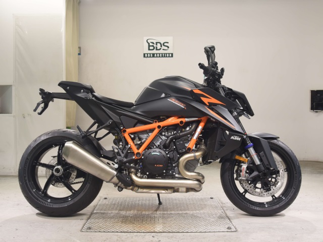 KTM 1390 SUPER DUKE R EVO