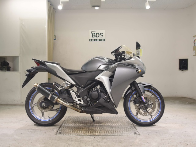 Honda CBR250R