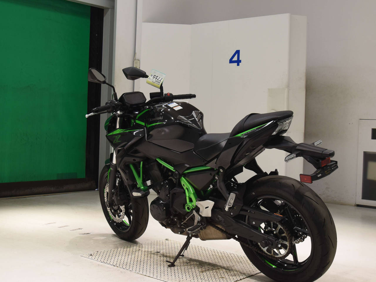 7755] Kawasaki Z650 - ER650S-AD6686