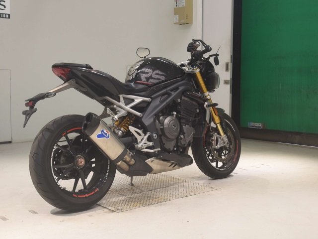 Triumph SPEED TRIPLE RS — фото 5