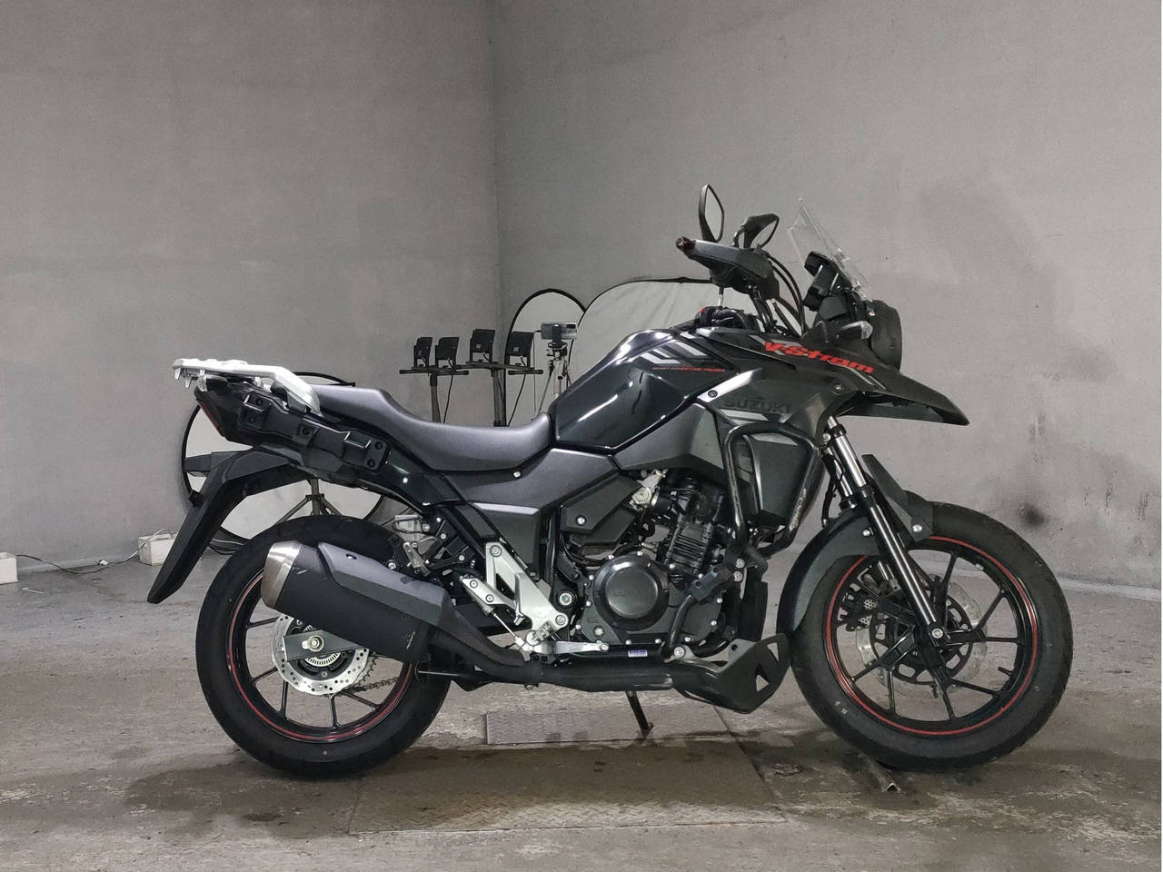 Suzuki V-STROM DL250