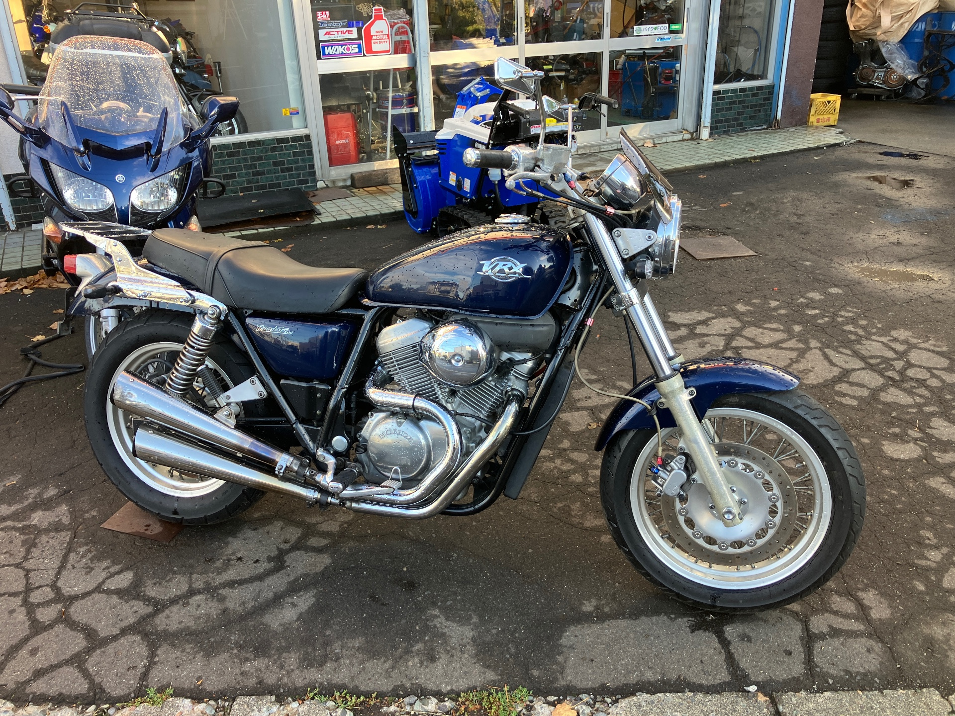 Honda VRX400