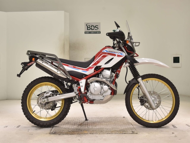 Yamaha SEROW XT250