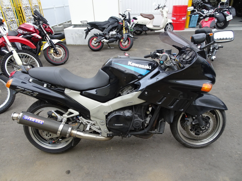 Kawasaki ZZR1100
