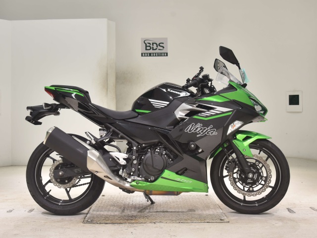 Kawasaki NINJA 400