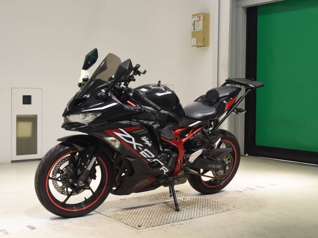 Kawasaki NINJA ZX-25R — фото 4