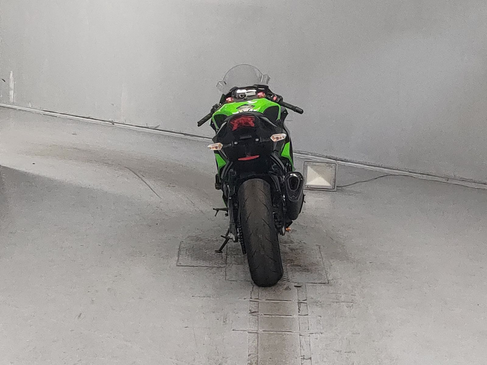 B'z 「GREEN」 Green : B'z | HMV&BOOKS online - BMCV-8005