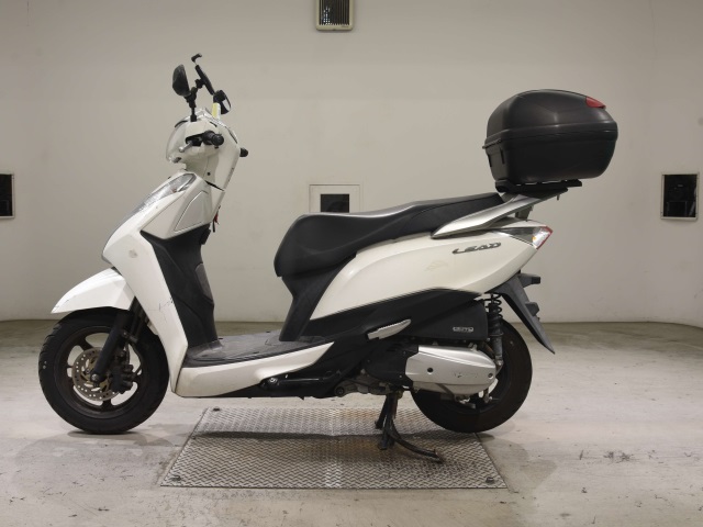 Honda LEAD125 — фото 2