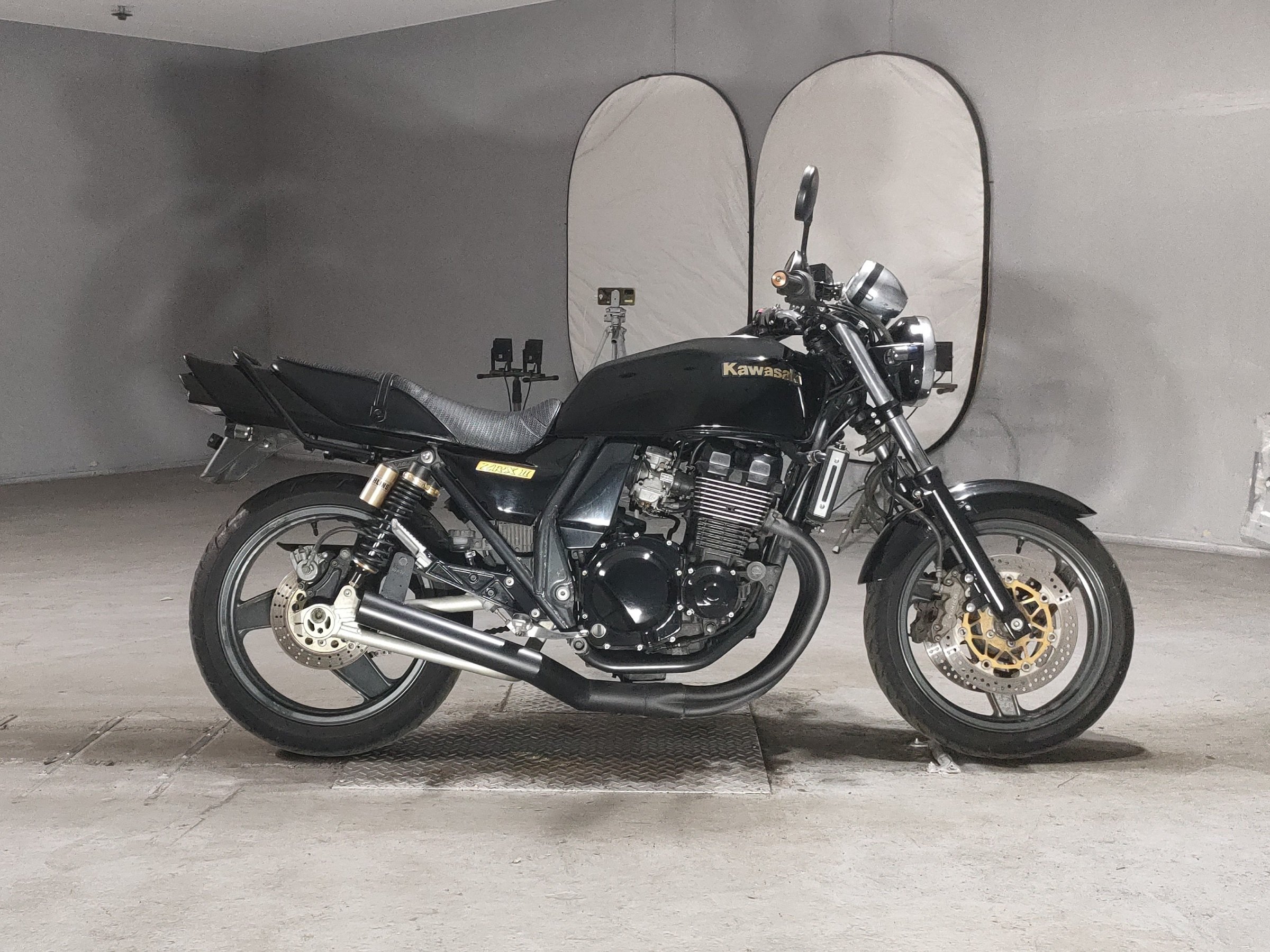 Kawasaki ZRX400