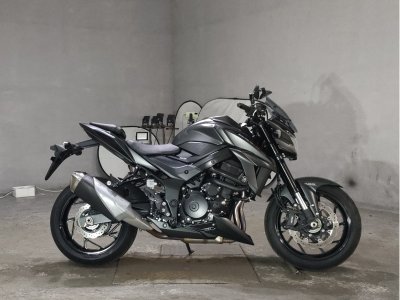 Suzuki GSX-S750