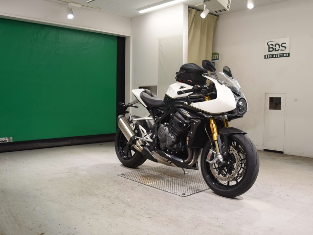 Triumph SPEED TRIPLE RR — фото 3