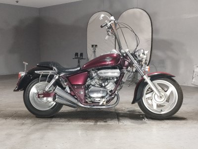 Honda MAGNA250