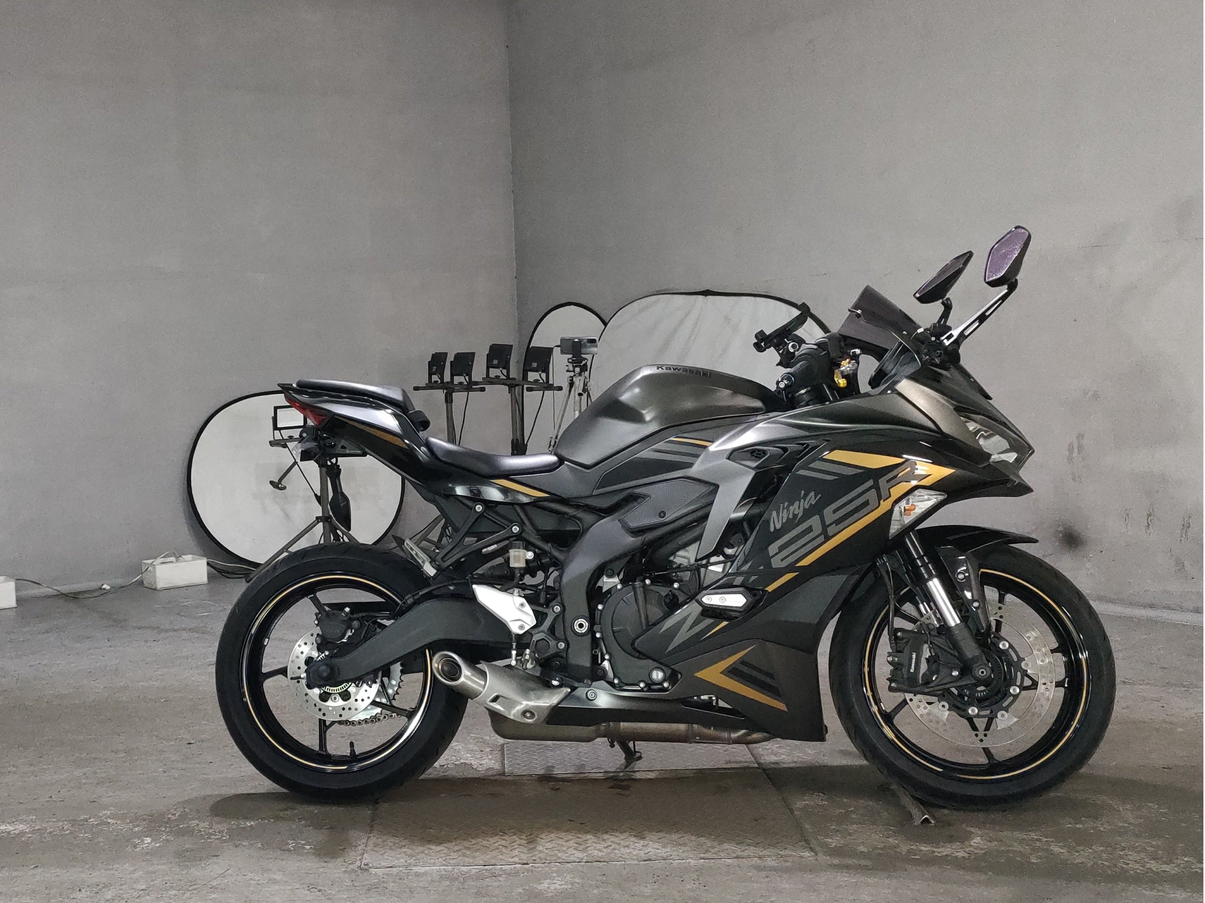 Kawasaki NINJA ZX-25R KRT
