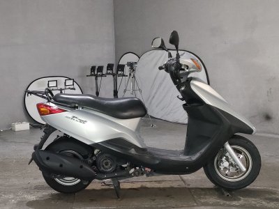 Yamaha AXIS TREAT
