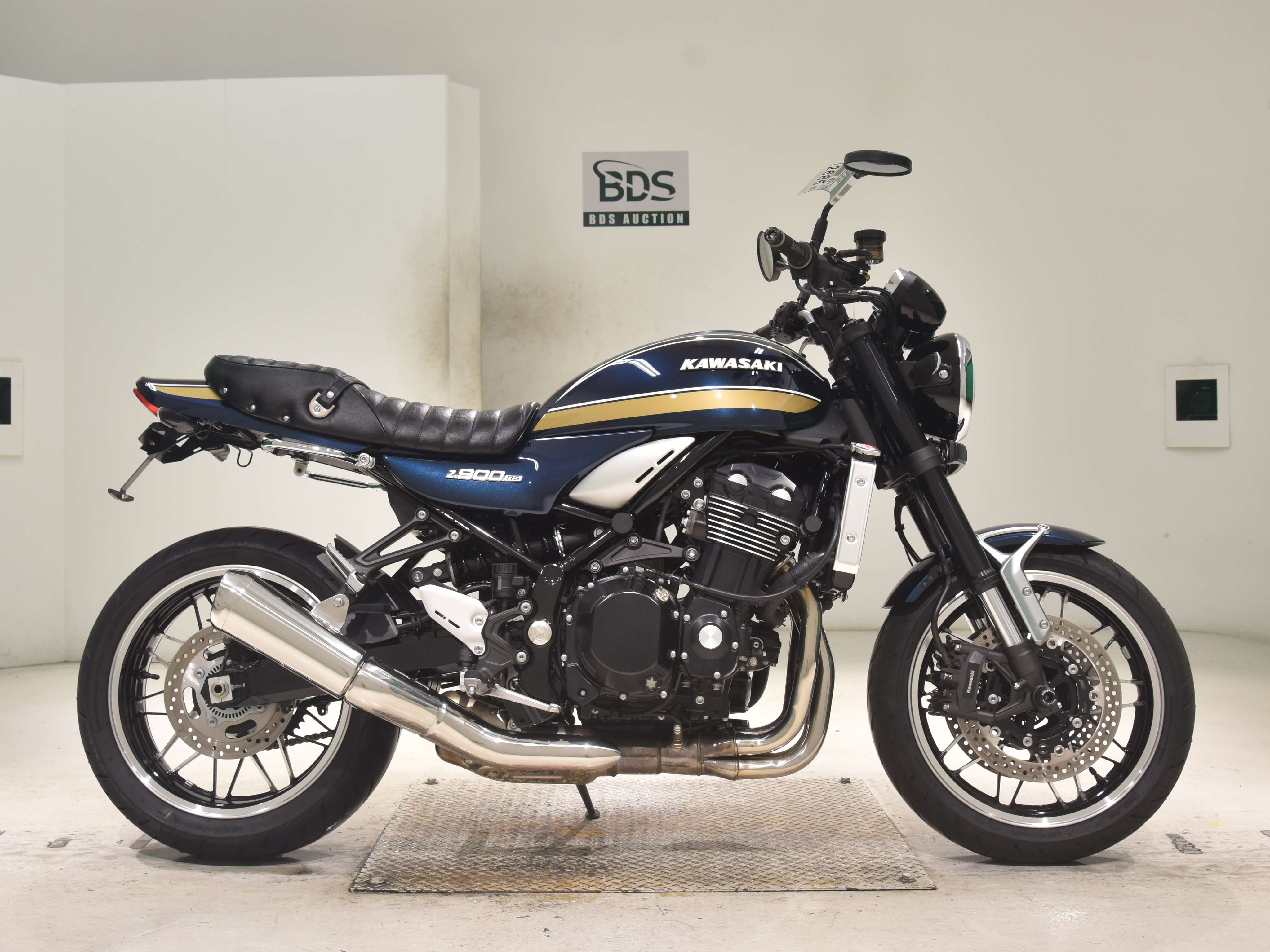 Kawasaki Z900RS