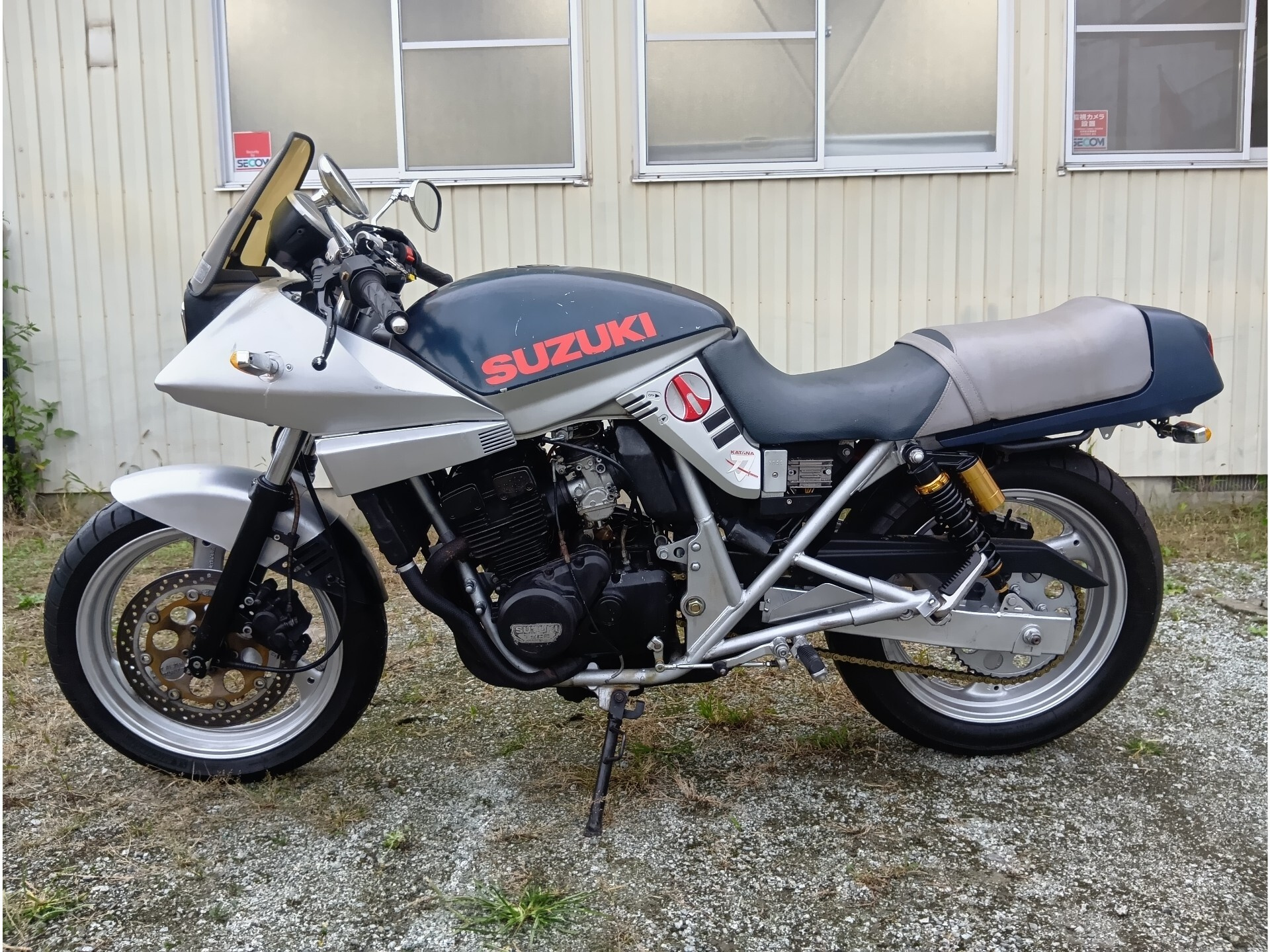Suzuki GSX250S KATANA