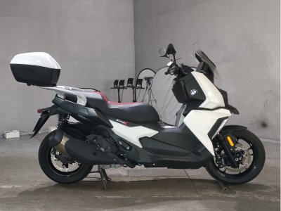 BMW C400X