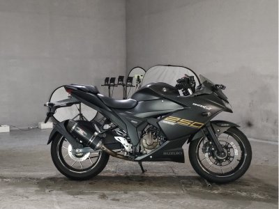 Suzuki GIXXER250SF