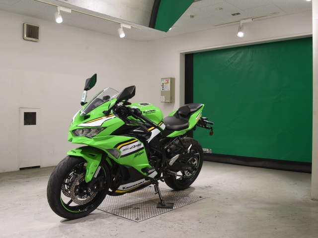 Kawasaki ZX-4RR — фото 4