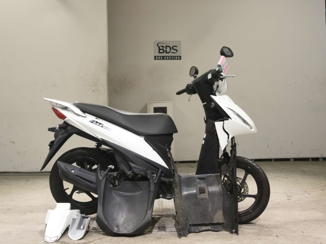 Suzuki ADDRESS V110