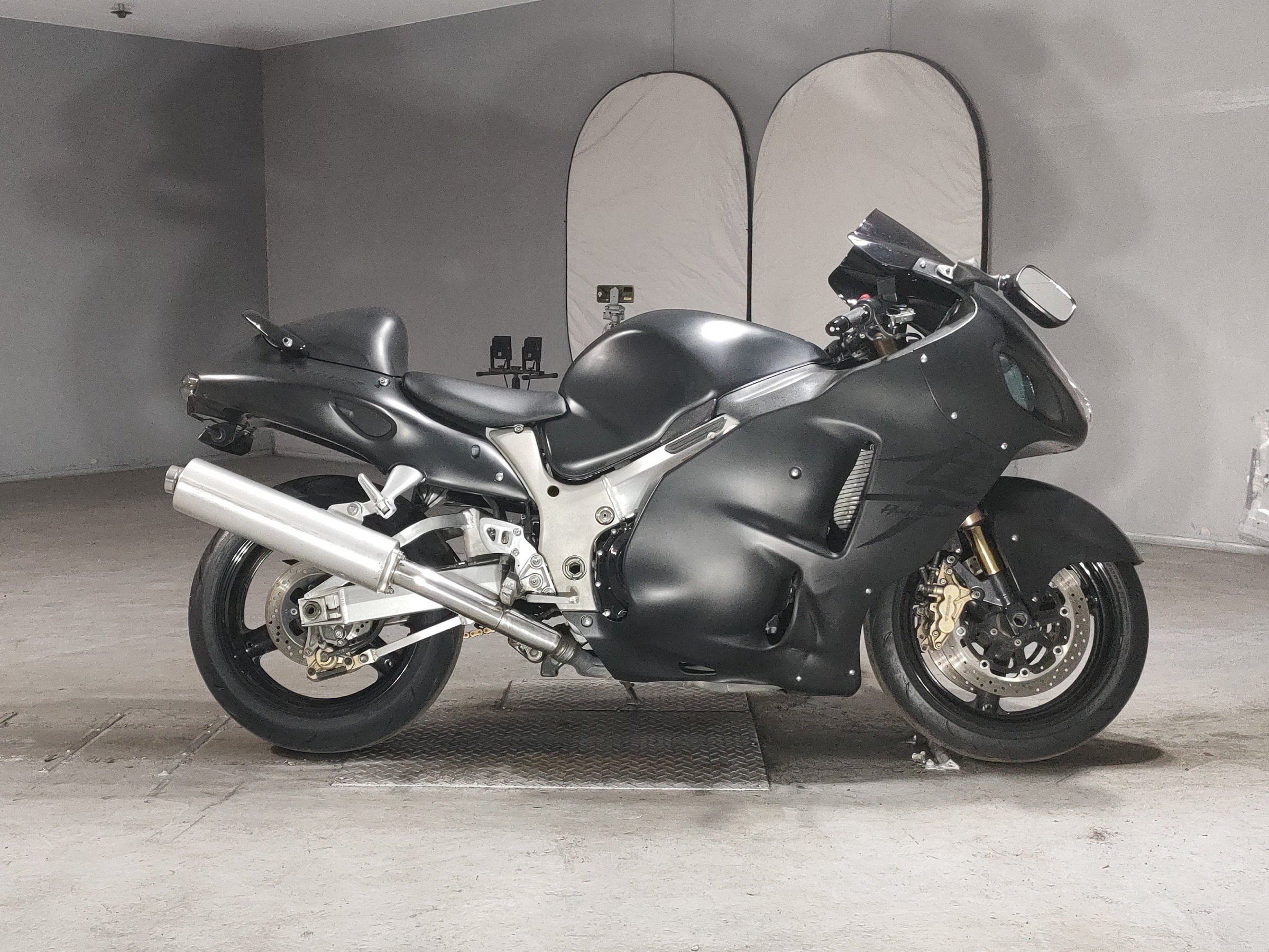 Suzuki GSX1300R HAYABUSA