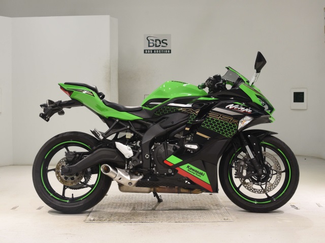0627] Kawasaki NINJA ZX-25R - ZX250E-A01643