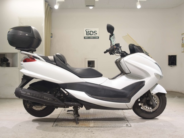 Yamaha MAJESTY250