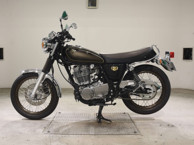Yamaha SR400 — фото 2