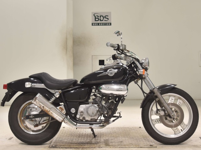 Honda MAGNA50